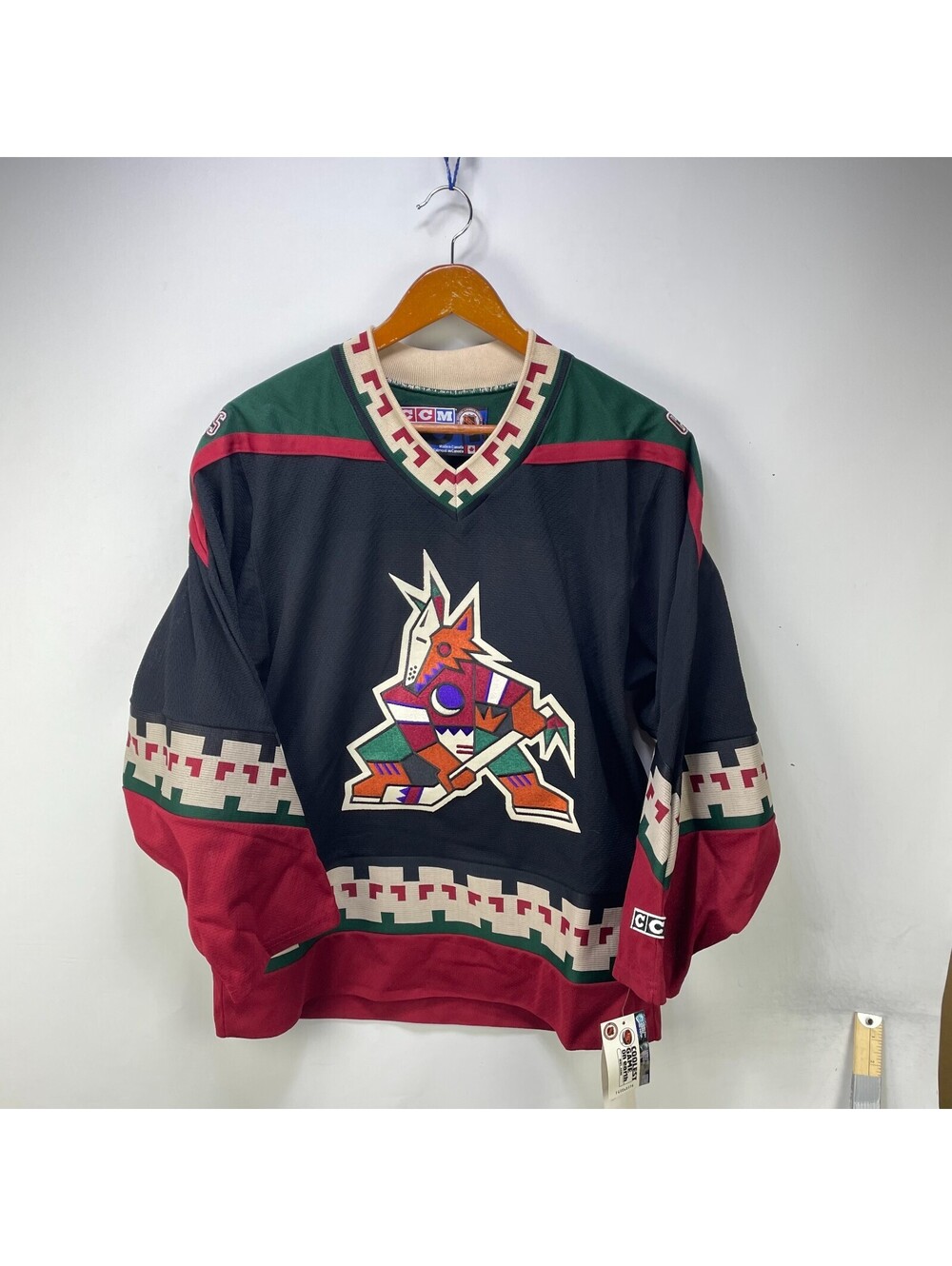 Vintage Phoenix Coyotes CCM Kachina NHL Hockey Jersey S